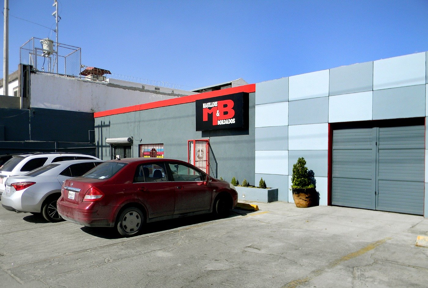 Maquilados & Bordados